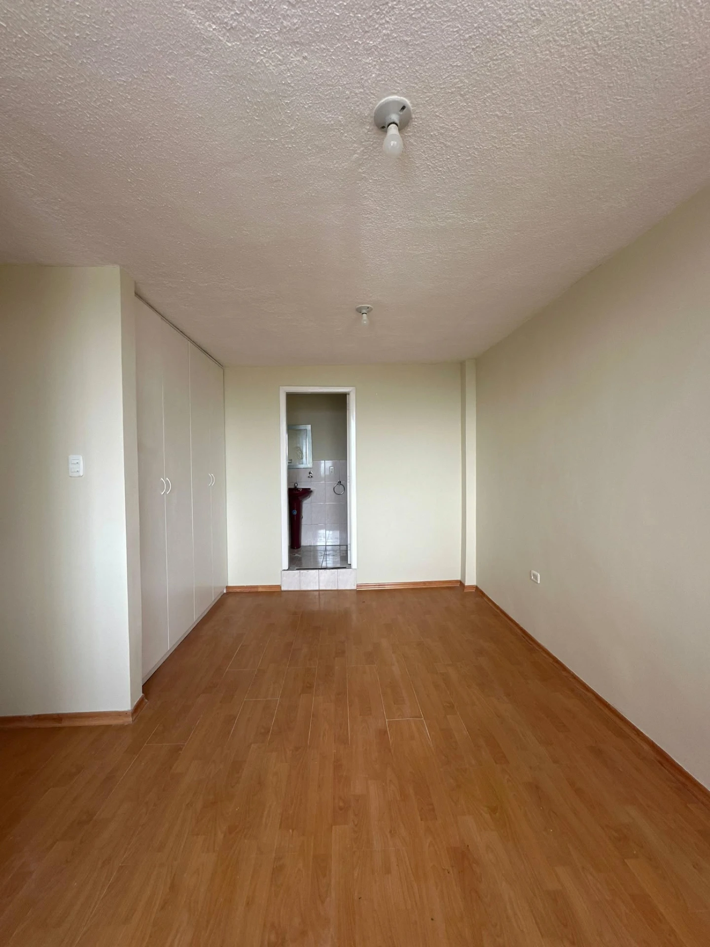 🏡 ¡Casa independiente de 3 pisos en venta – Calderón!  📍 Conjunto Privado Santa Marianita 2 — imagen 9