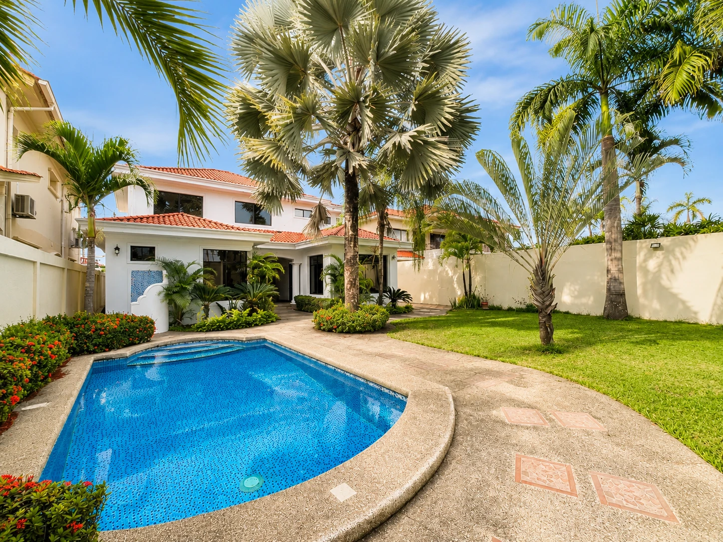 Casa en Venta en Vista al Parque | 4 Dormitorios | 689 m² | Samborondón — imagen 8
