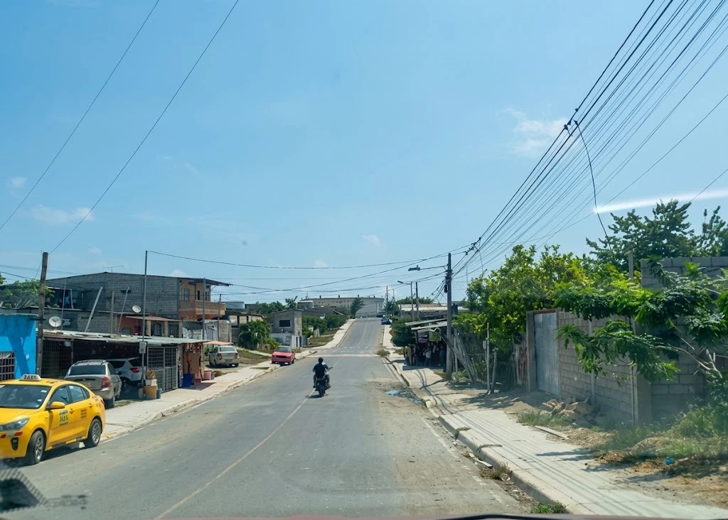 VENTA DE VILLA Y TERRENO — imagen 2