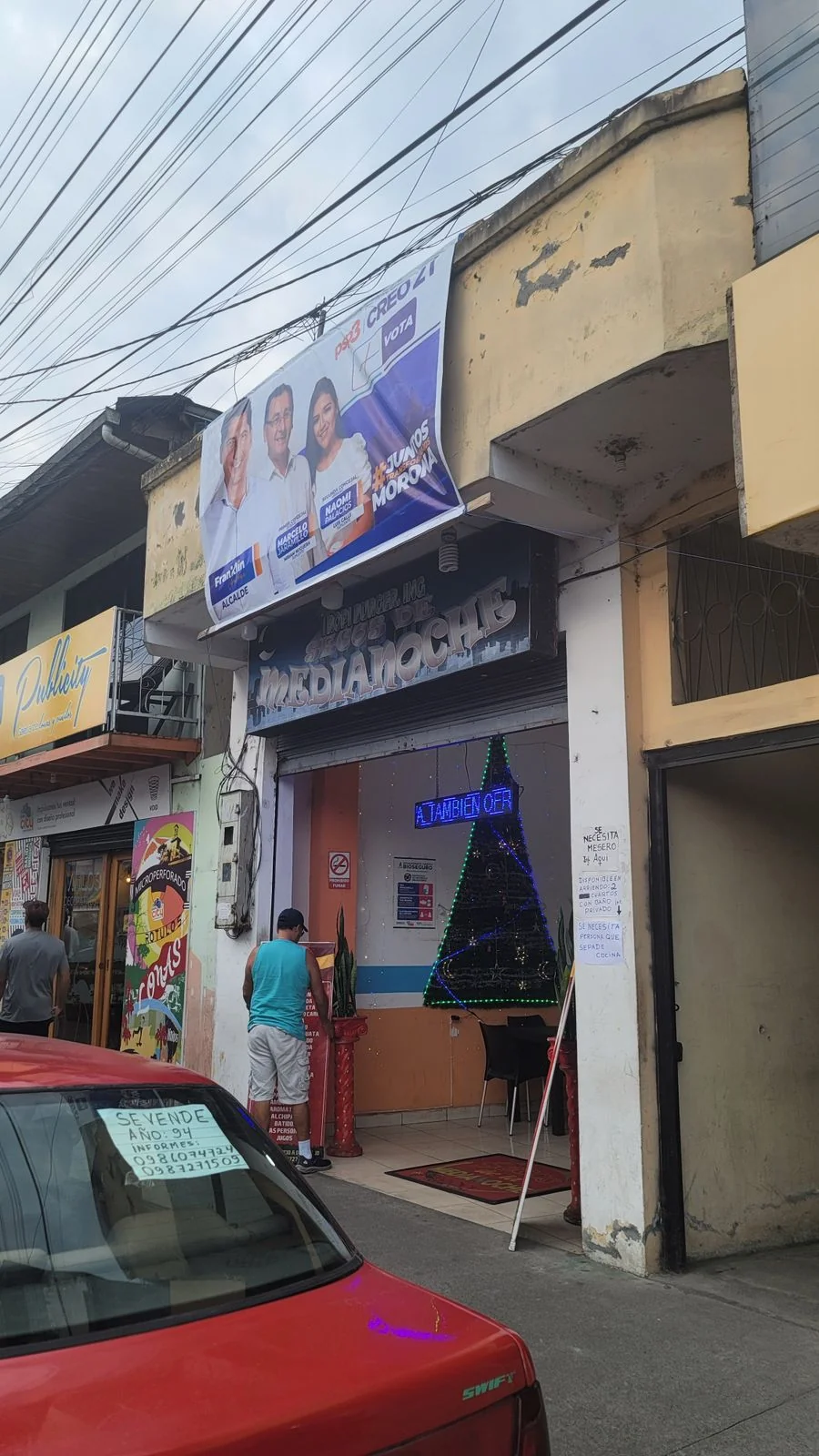 Casa ubicada en el centro de la ciudad, con acceso cercano a todos los servicios. Excelente plusvalía.