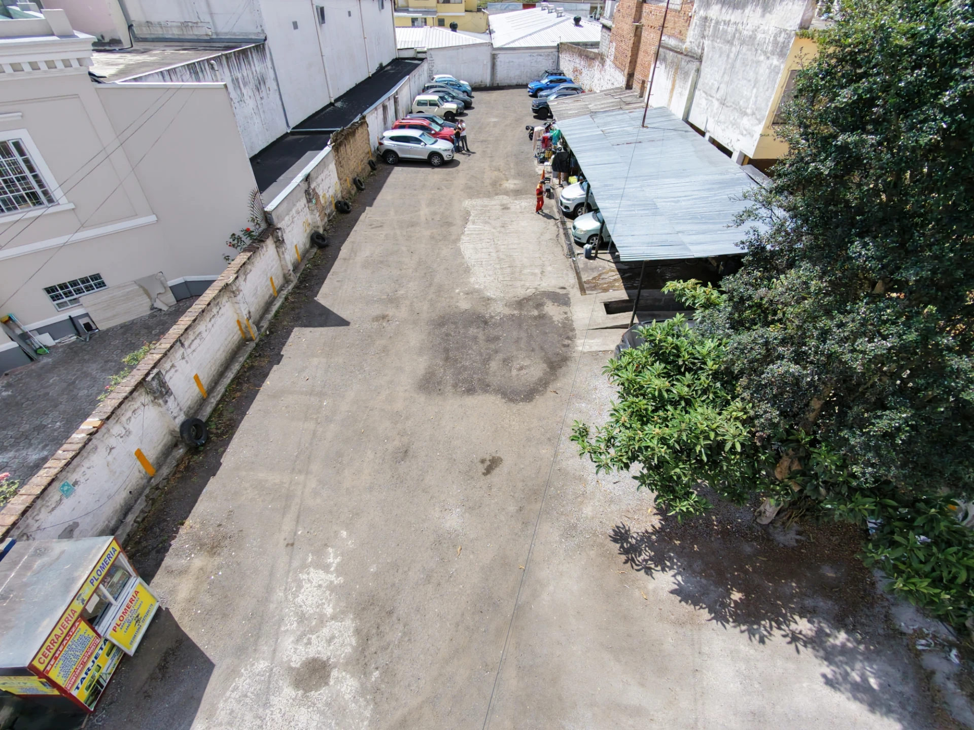 ESPECTACULAR TERRENO AV. ORELLANA QUITO — imagen 4