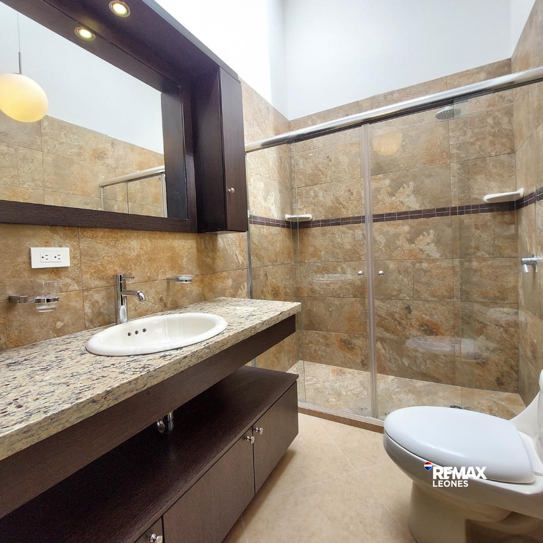 Casa con 4 Dorm. en Venta en Los Chillos, 598 m² — imagen 5
