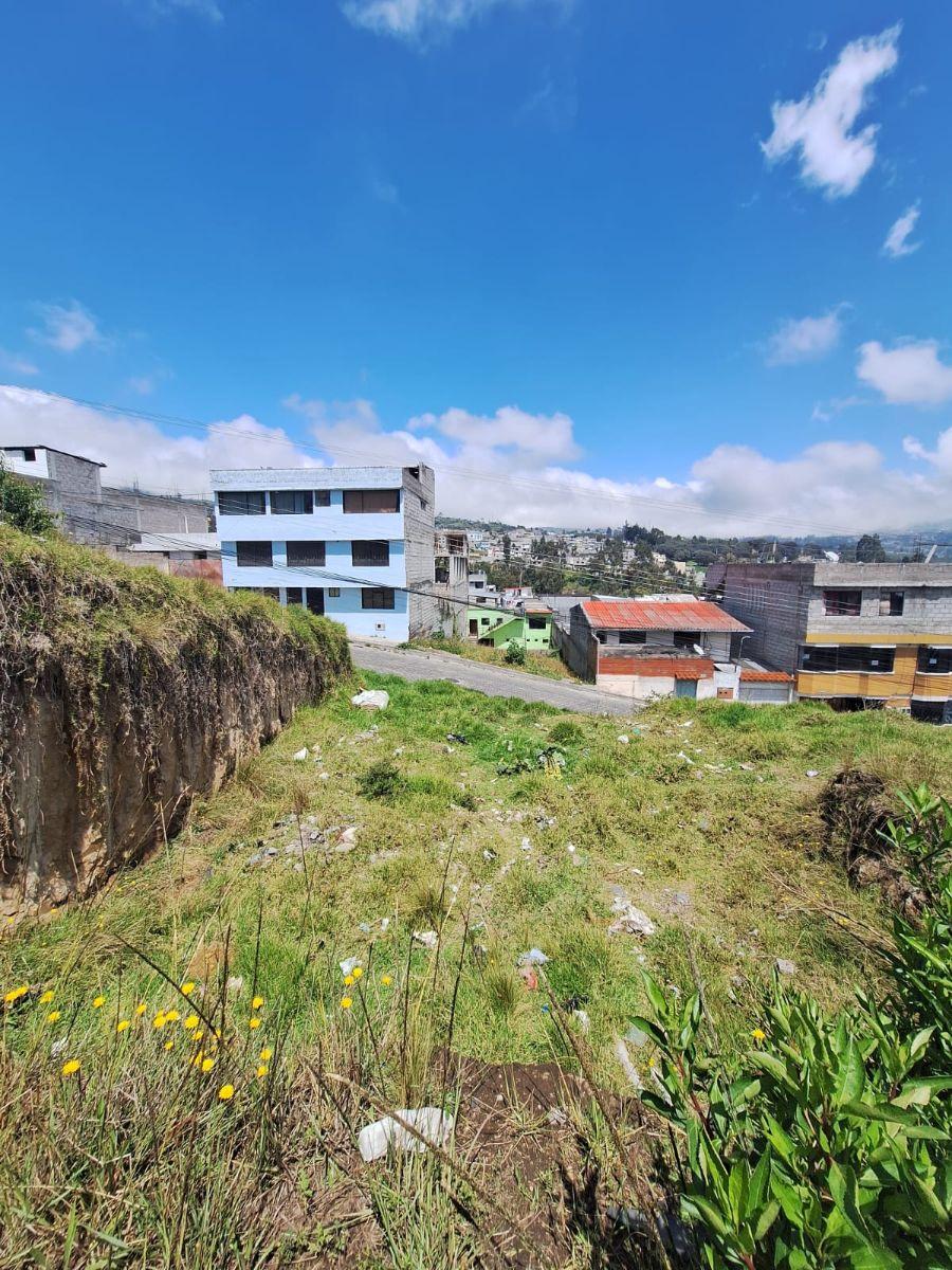 De Oportunidad Venta de Lote de Terreno en Barrio La Planada Norte de Quito — imagen 2