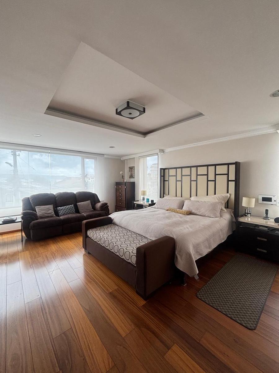 Hermosa Casa en Urbanización Cerrada Quito. Sector El Pinar Bajp Pr — imagen 7