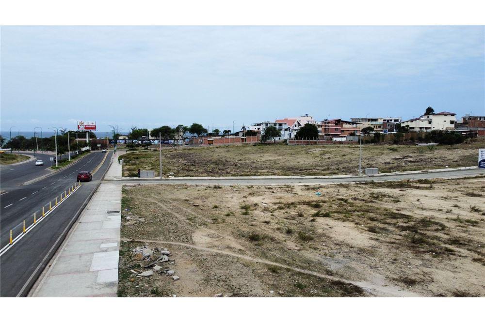 Terreno Comercial de Venta Manta Zona Sur Manabi, Manabí — imagen 5