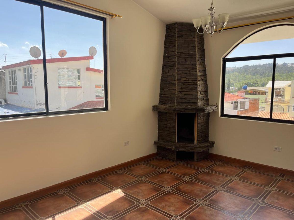 Urgente Casa con Terreno de 450 m² en La Urbanización del Arquitecto Pertenbece Al Condado. Provincia de Pichincha — imagen 5