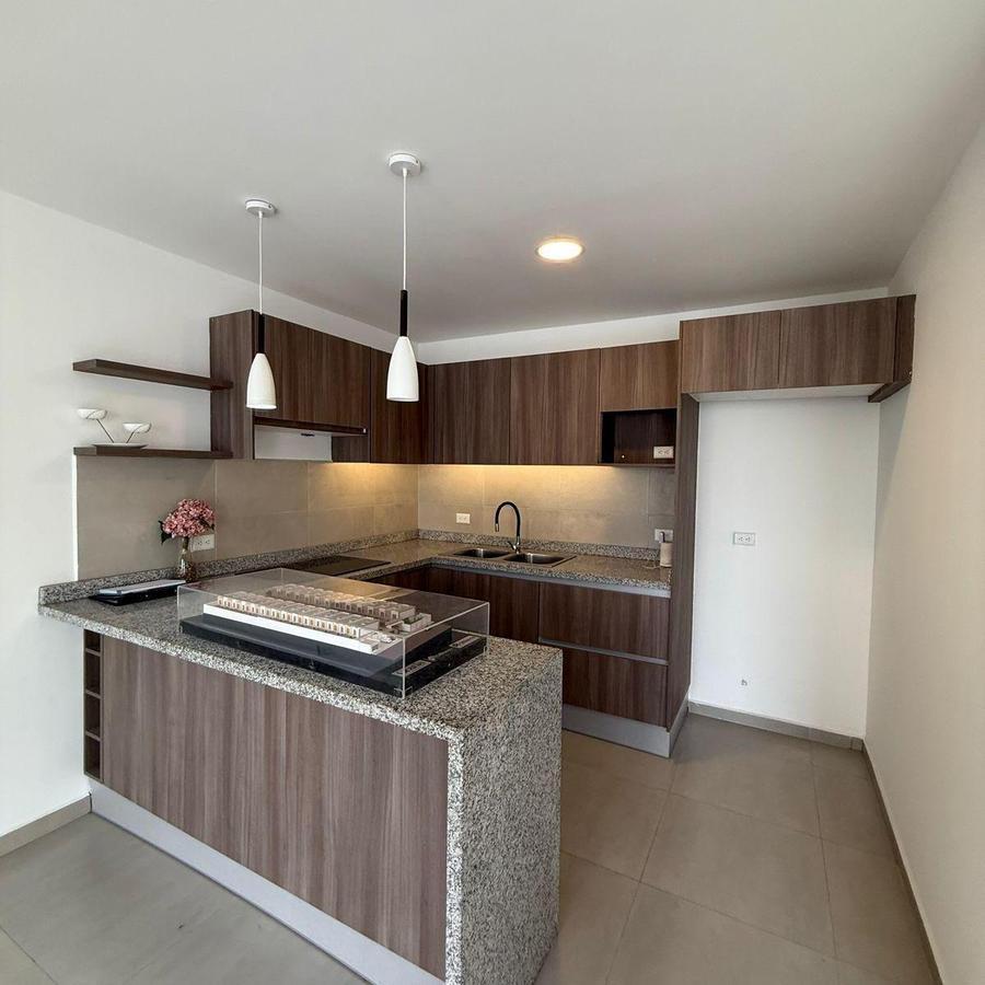 Vendo Casa Exclusiva de 2 Plantas en Conjunto Privado, Llano Grande — imagen 10