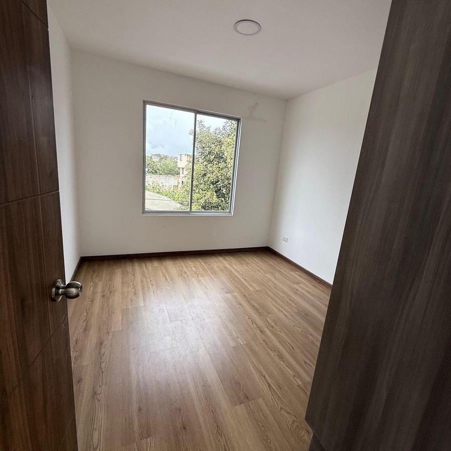 Vendo Casa Exclusiva de 2 Plantas en Conjunto Privado, Llano Grande — imagen 5