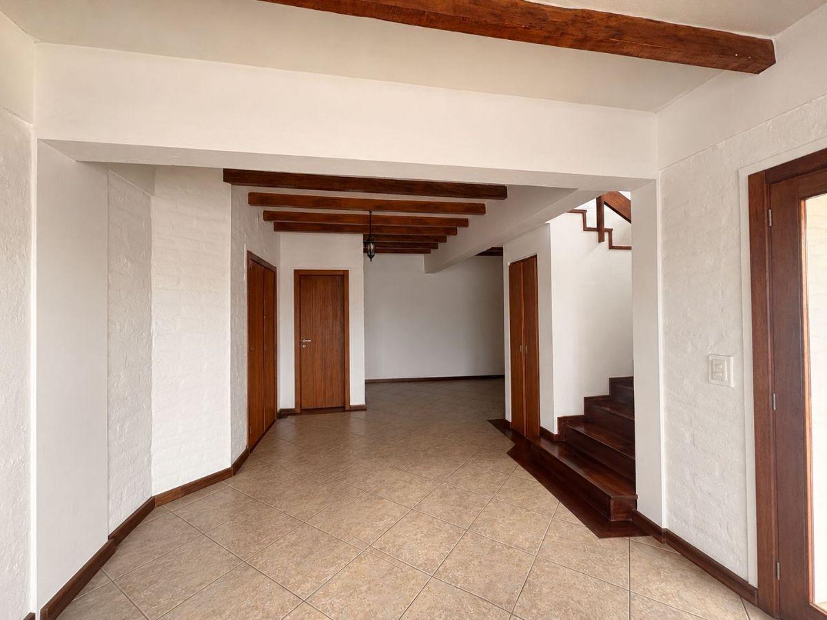Vendo Casa con Jardín - 3 Dorm. - Tumbaco — imagen 5