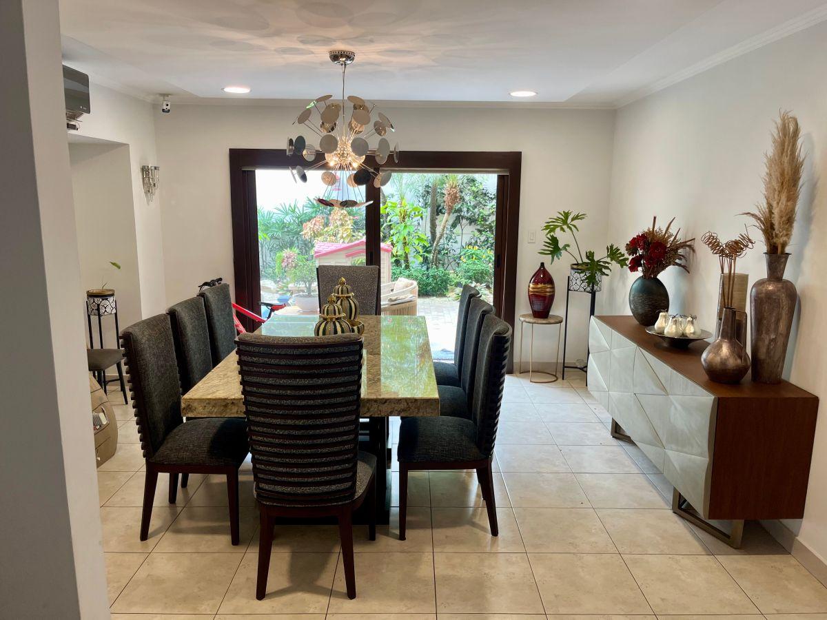 Casa Amplia Venta, 3 Dorm, 300 m², Ceibos Norte, Guayas — imagen 8