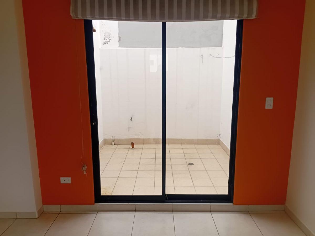 Casa de Venta o Renta Precio de Oportunidad de 3 Plantas Sector Pusuqui — imagen 7