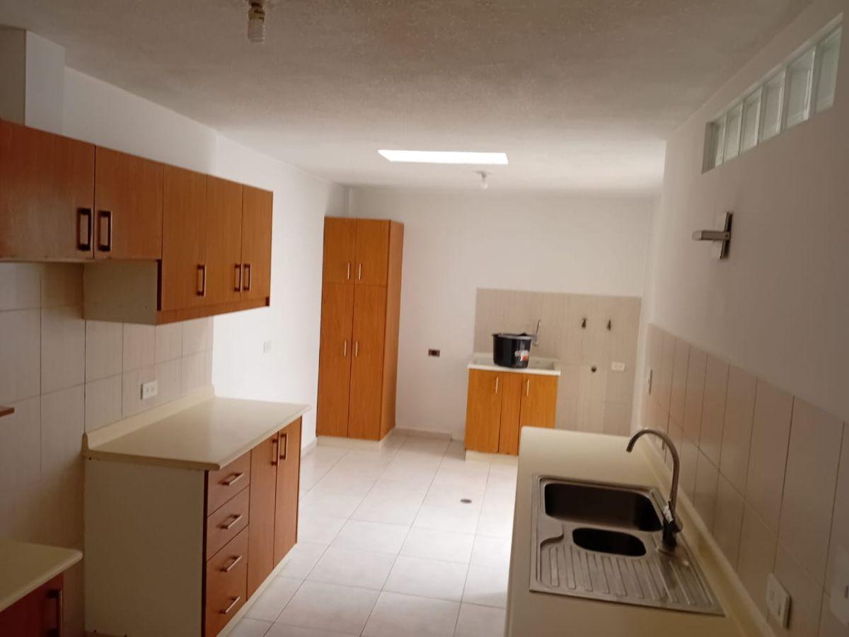 Casa de Venta o Renta Precio de Oportunidad de 3 Plantas Sector Pusuqui — imagen 6