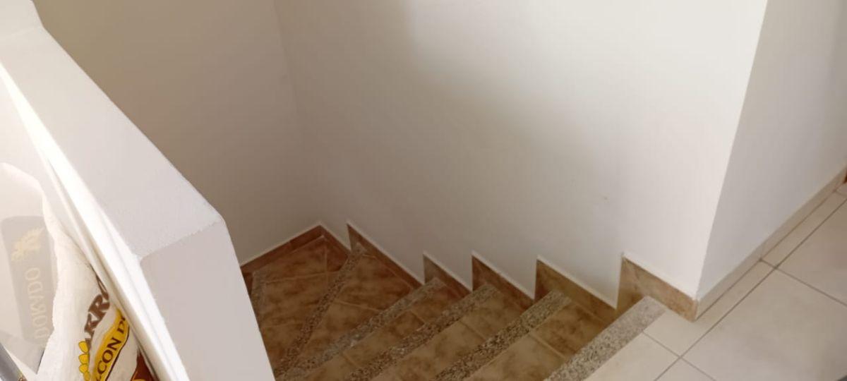 Casa de Venta o Renta Precio de Oportunidad de 3 Plantas Sector Pusuqui — imagen 4