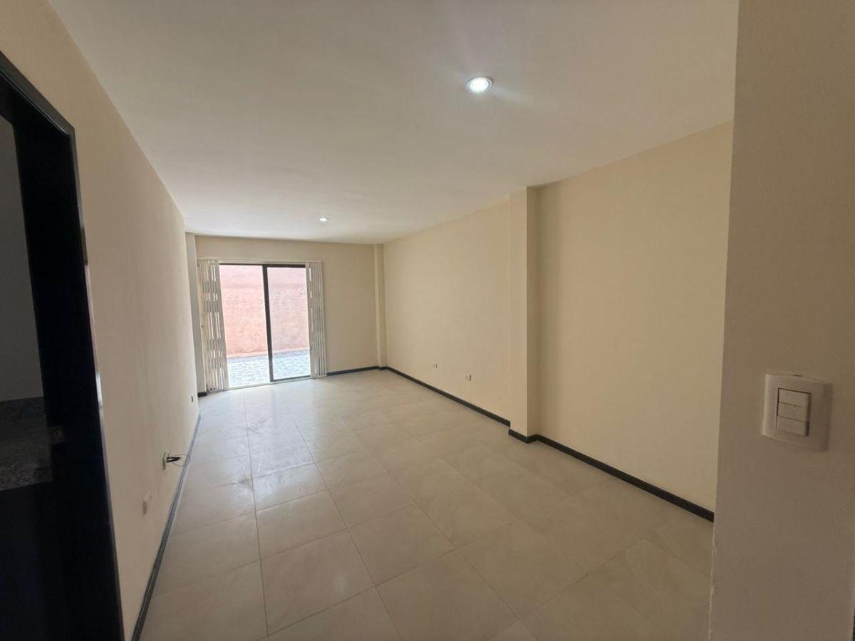 Casa en Venta Urbanización La Rioja Et. Asturias, Guayas — imagen 7