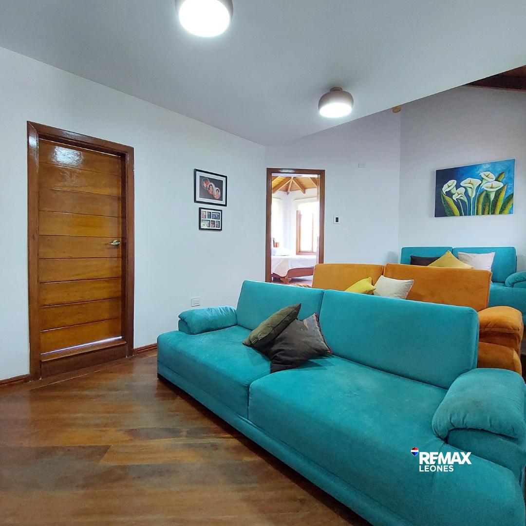 Vive a Lo Grande en San Gabriel: Residencia Exclusiva con Sala de Cine y 6 Parqueaderos — imagen 2
