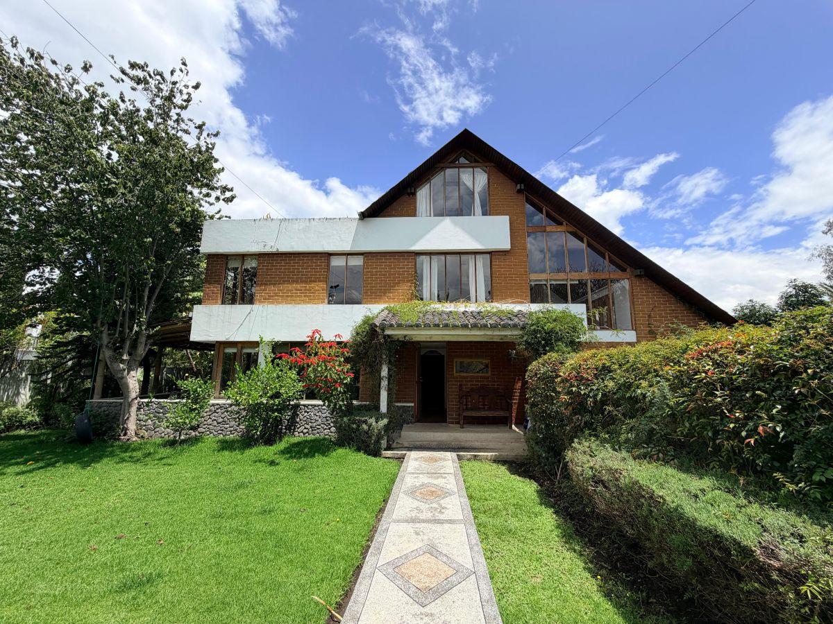 Encantadora Casa Rustica de Venta en Jacaranda — imagen 10