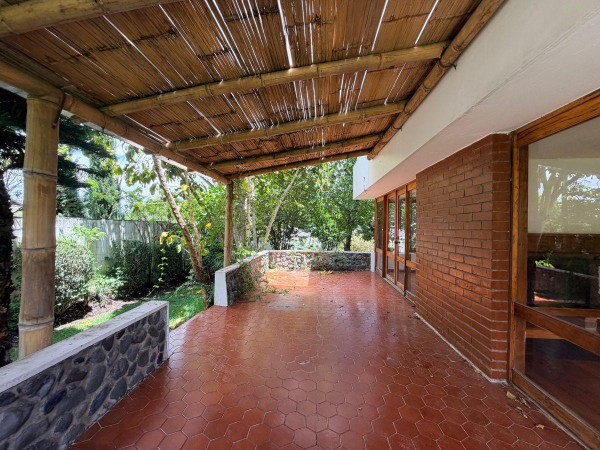 Encantadora Casa Rustica de Venta en Jacaranda — imagen 8