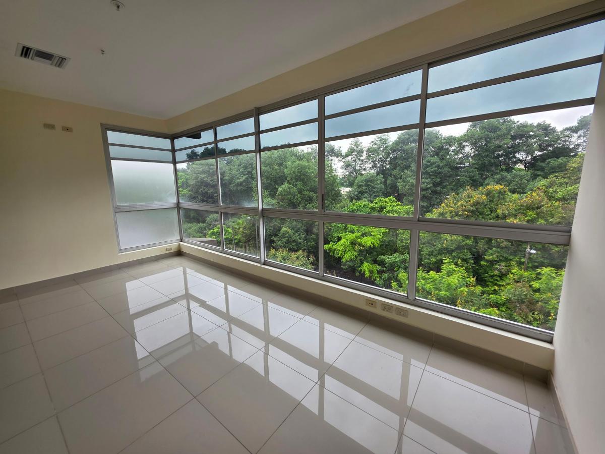 Vendo Oficinas de Estreno en Kennedy Norte, Elegantes, Modernas con Seguridad 24/7, Guayas — imagen 9