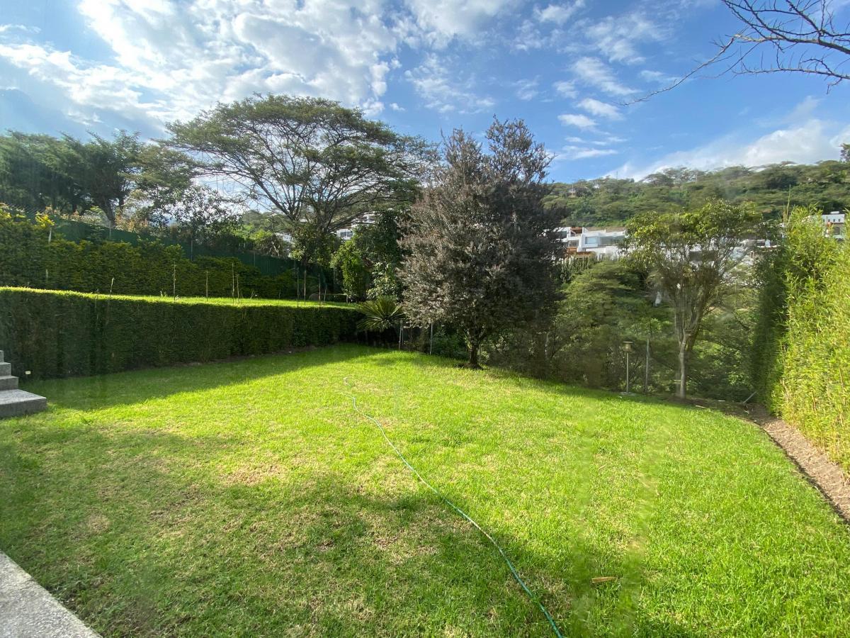 Casa Venta: 385 m², 4 Dorm, Estar, Estudio, Amplio Jardin, Suite. Urb Piscina, Canchas — imagen 7