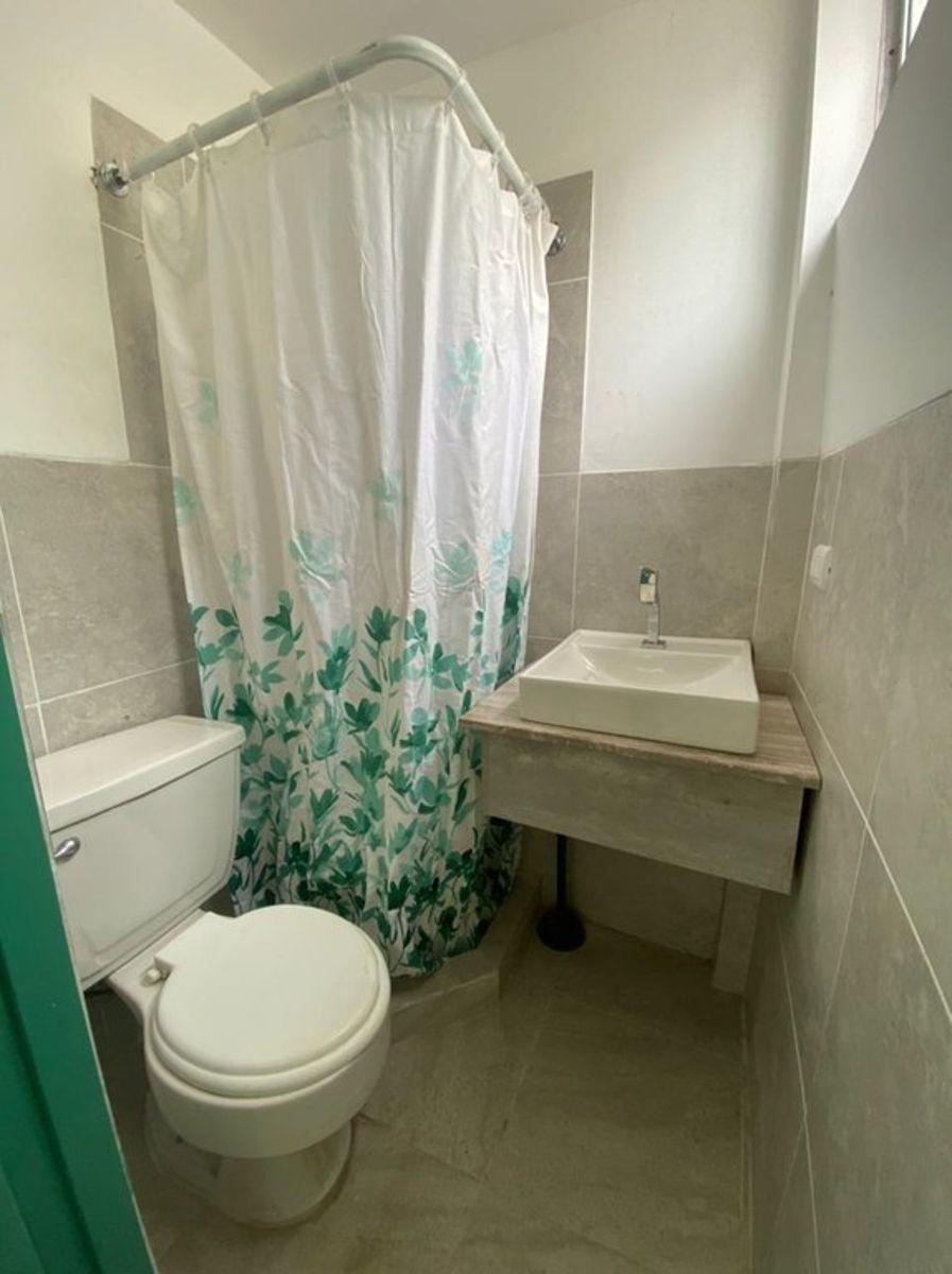 Departamento Planta Baja con Patio a 3 Cuadras del Mar Remodelada — imagen 2