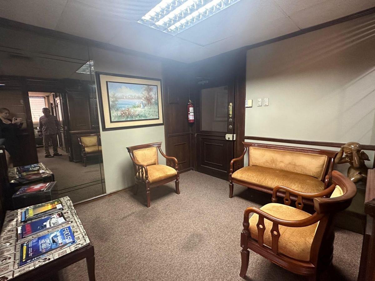 Venta de Oficina en El Centro de Guayaquil Tulcan y Quisquis Edificio Ramsa, Guayas — imagen 9
