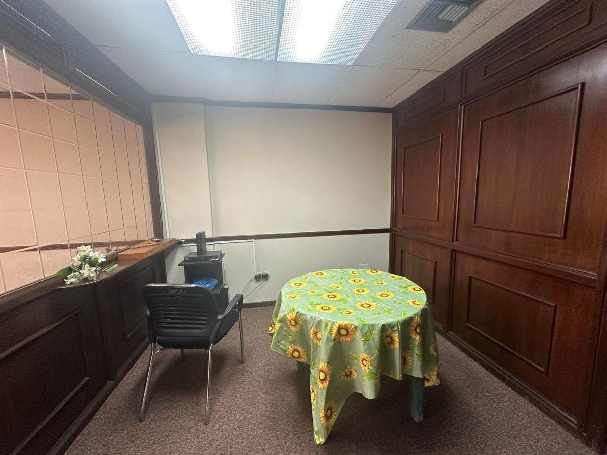 Venta de Oficina en El Centro de Guayaquil Tulcan y Quisquis Edificio Ramsa, Guayas — imagen 6