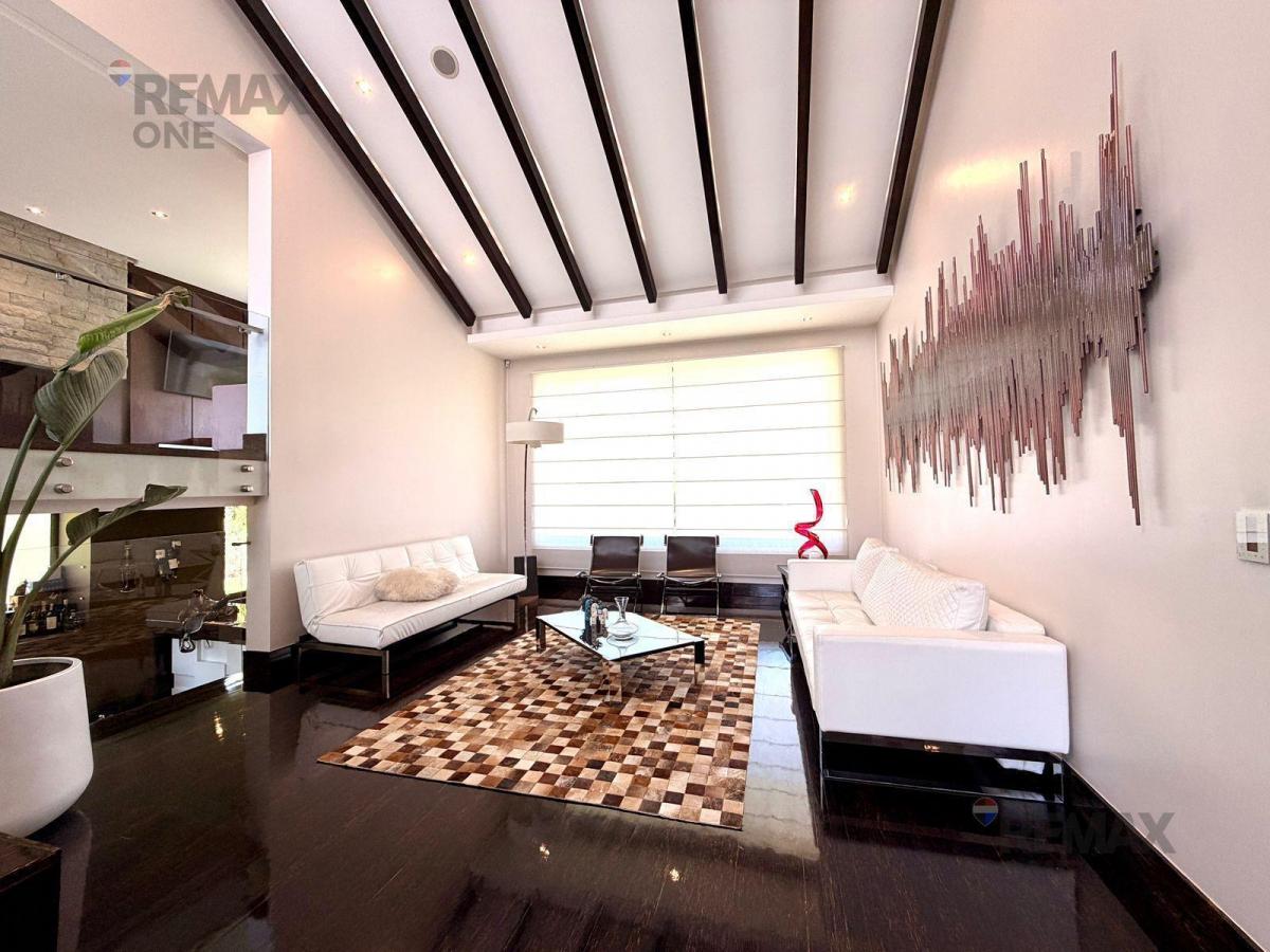 En Venta Casa de Lujo con Piscina en Cuenca, Azuay — imagen 10