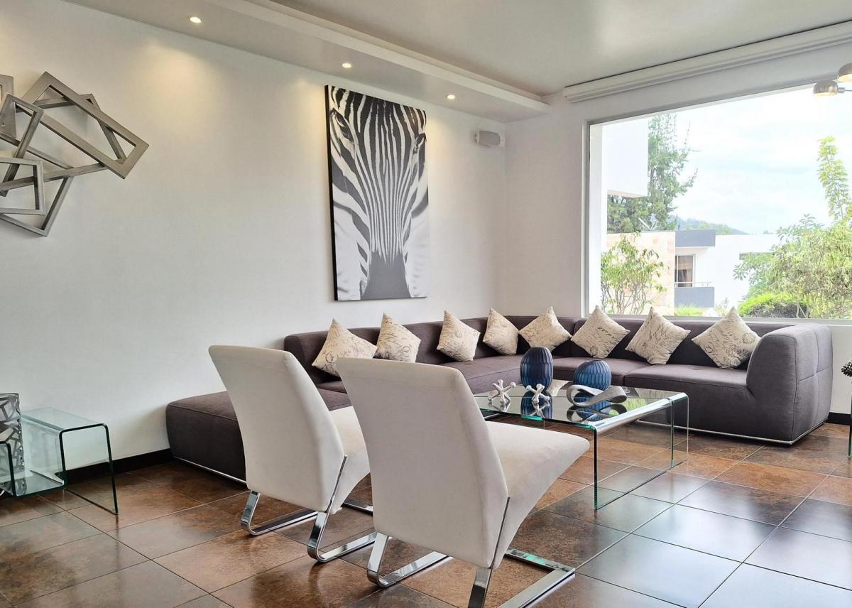 Casa de Venta en Cumbayá Sector San Juan — imagen 5
