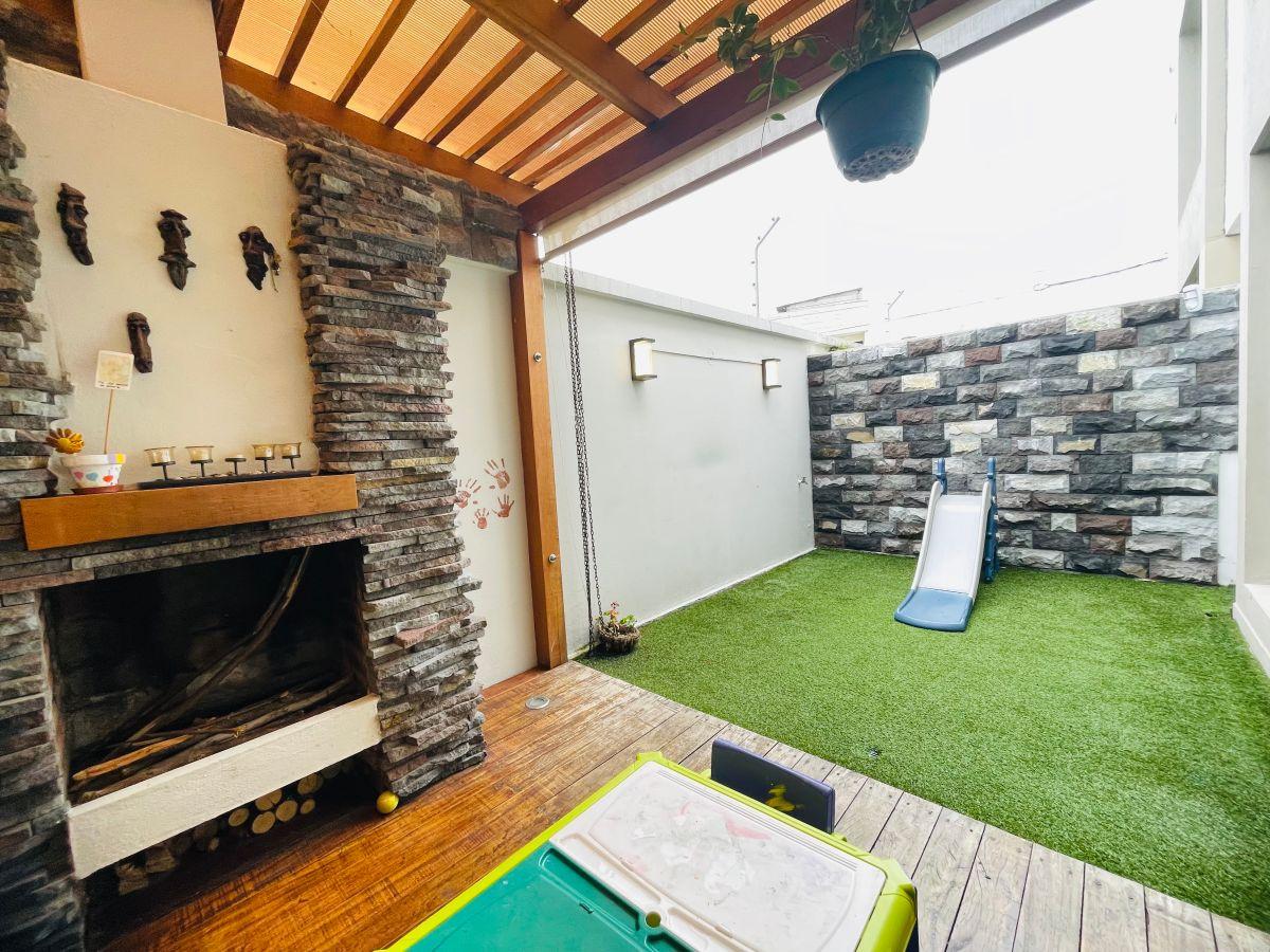 Casa con 3 Recámaras en Venta, 226 m² en Cumbayá — imagen 6