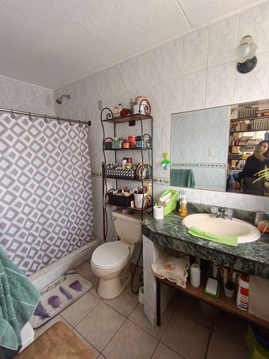 Casa Rentera y Comercial en Venta – Jorge Juan y Mariana de Jesús — imagen 7