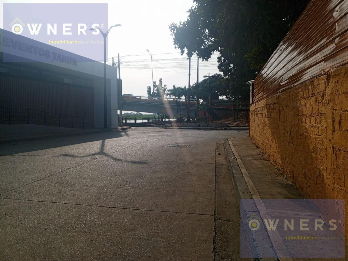 Terreno Frente Al Malecon de Tarifa, Guayas — imagen 9
