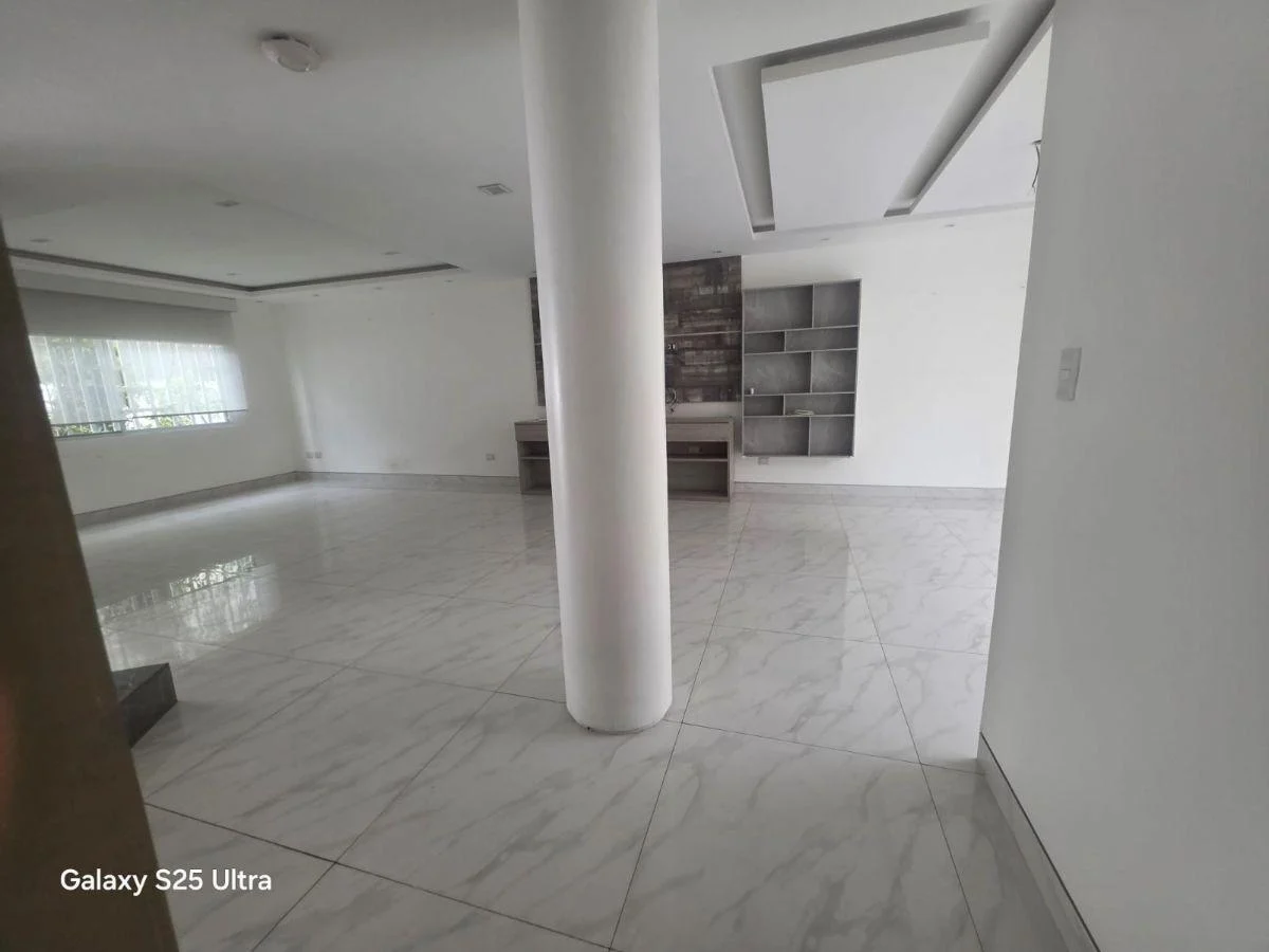 Kennedy Norte, Casa de 3 Dorm. con 250 m² en Venta, Guayas — imagen 9