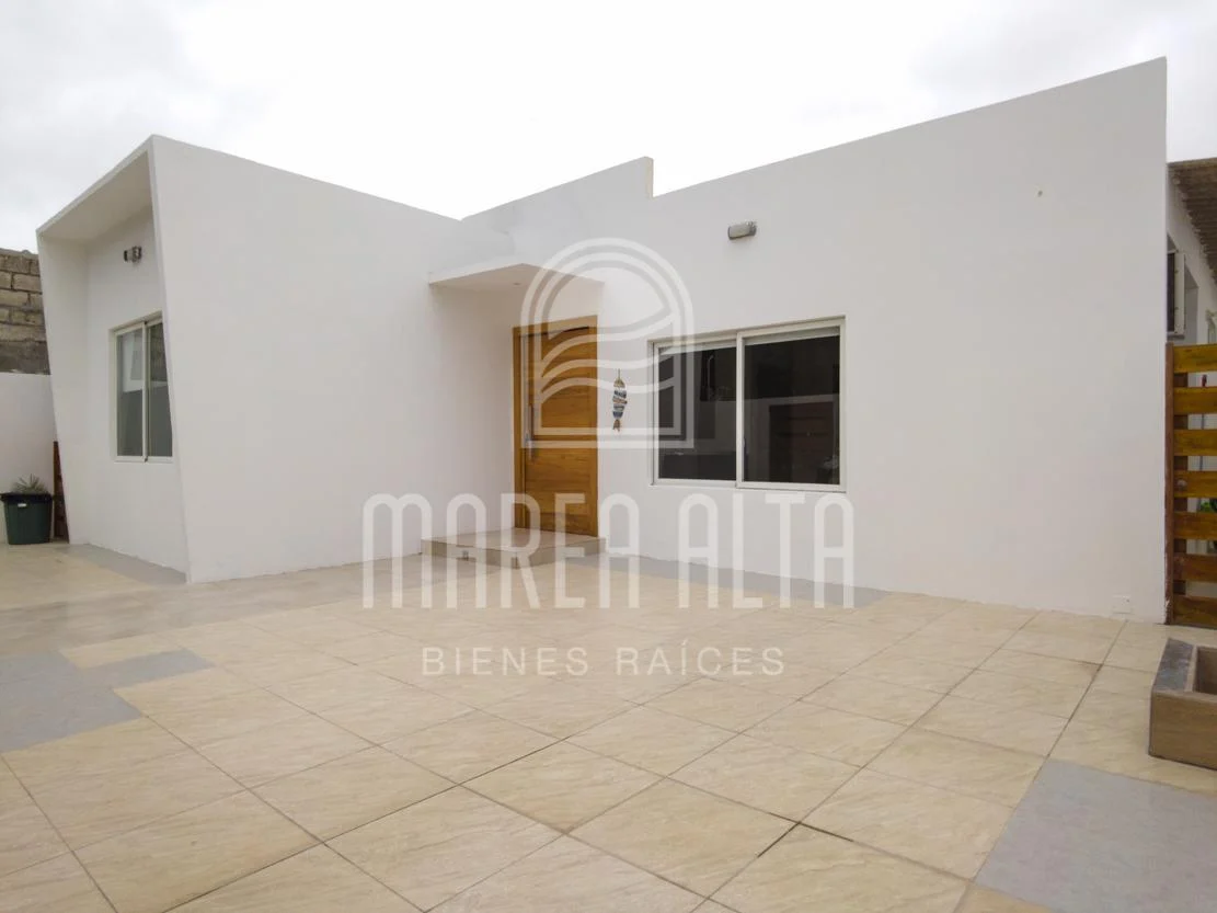 Casa con Piscina a Pasos del Mar en Salinas — imagen 6