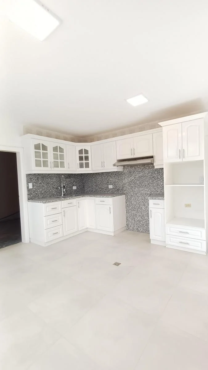 Casa en Venta, 4 Habitaciones, 3 Garages, Estudio con Baño, Terraza _ Conjunto Privado, San Rafael — imagen 4