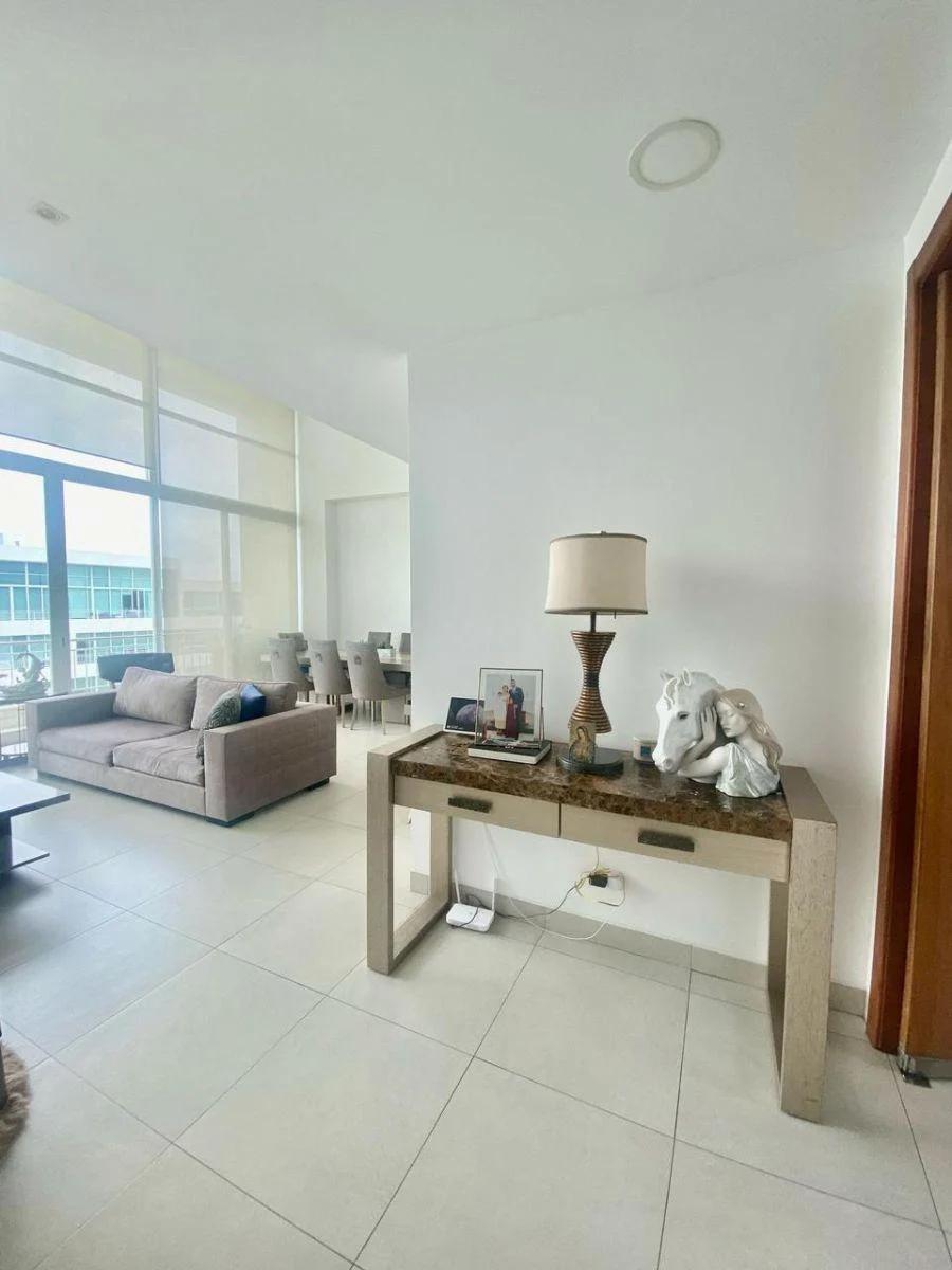 Mocoli Blue Bay Departamento con Vista Al Lago en Venta, Guayas — imagen 2