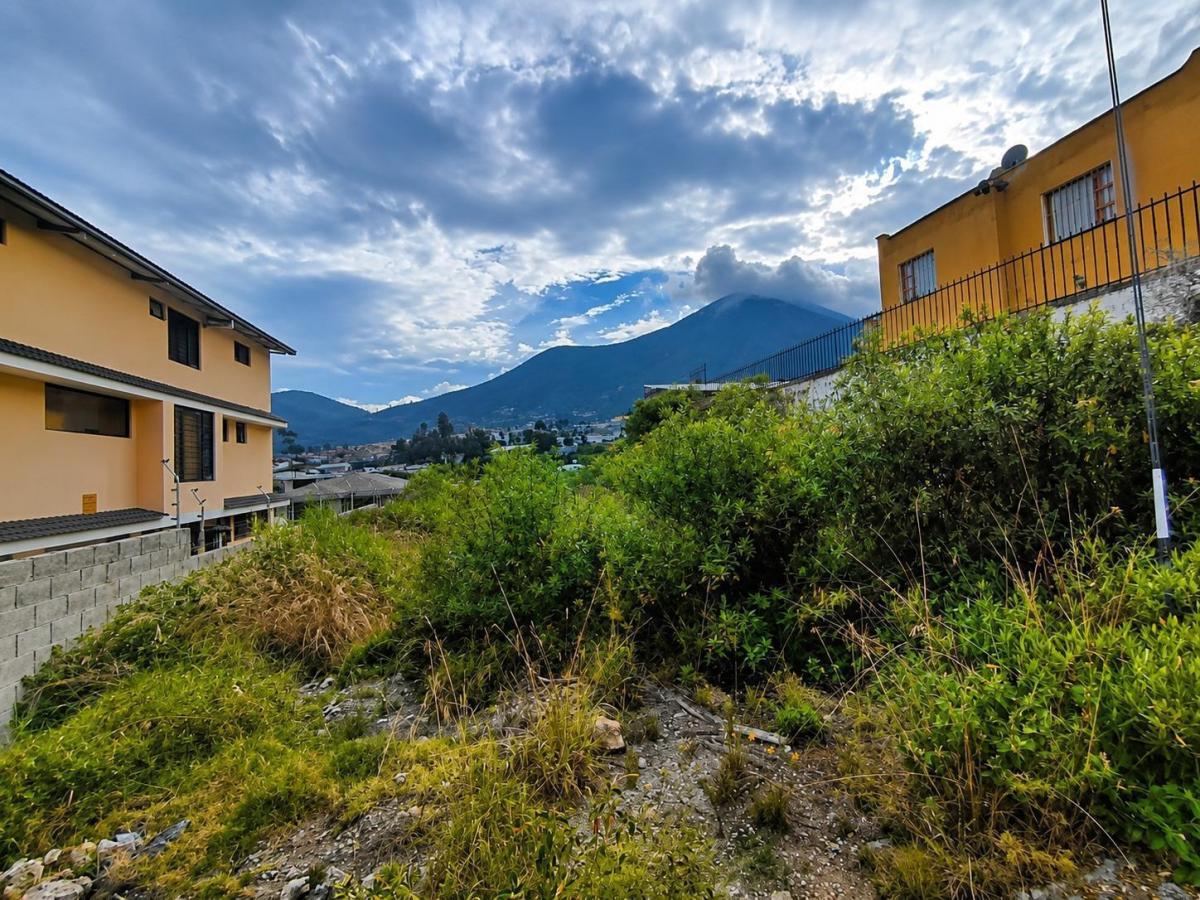 Terreno Venta Dentro de Urbanización. Sector Mitad del Mundo. Provincia de Pichincha — imagen 4