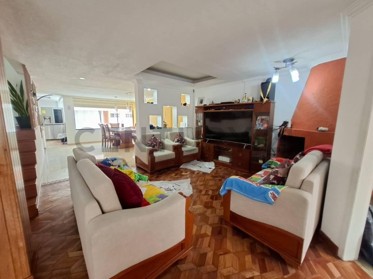 Venta de Casa en Conocoto – Conjunto 6 de Junio — imagen 3