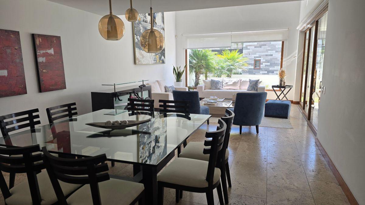 Exclusivo Departamento Tipo Casa con Jardín Privado en Cumbayá | Diseño Londoño — imagen 10