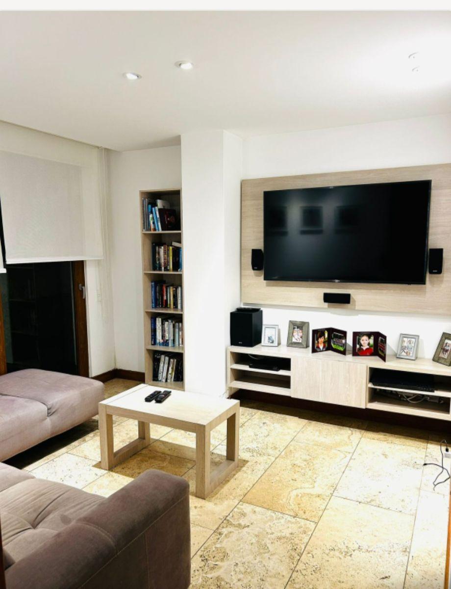 Hermoso Departamento de Venta con Jardín en Cumbaya — imagen 5
