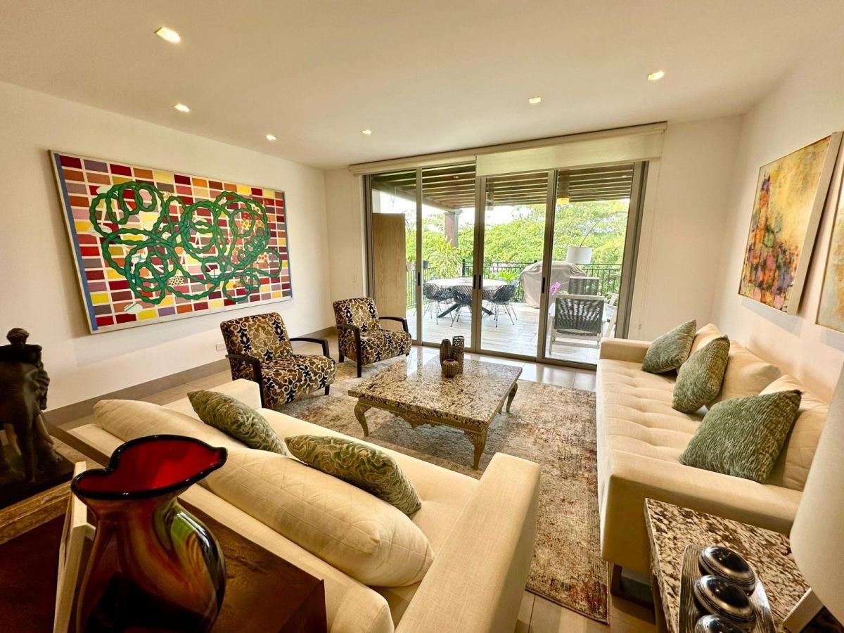 Lindo Departamento con Amplia Terraza Cerca de Todo, Guayas — imagen 7