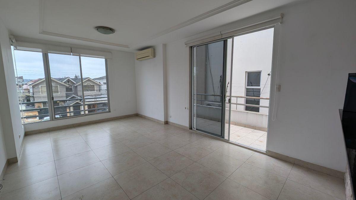 Vendo Dpto Colinas de Los Ceibos con Patio, Guayas — imagen 10
