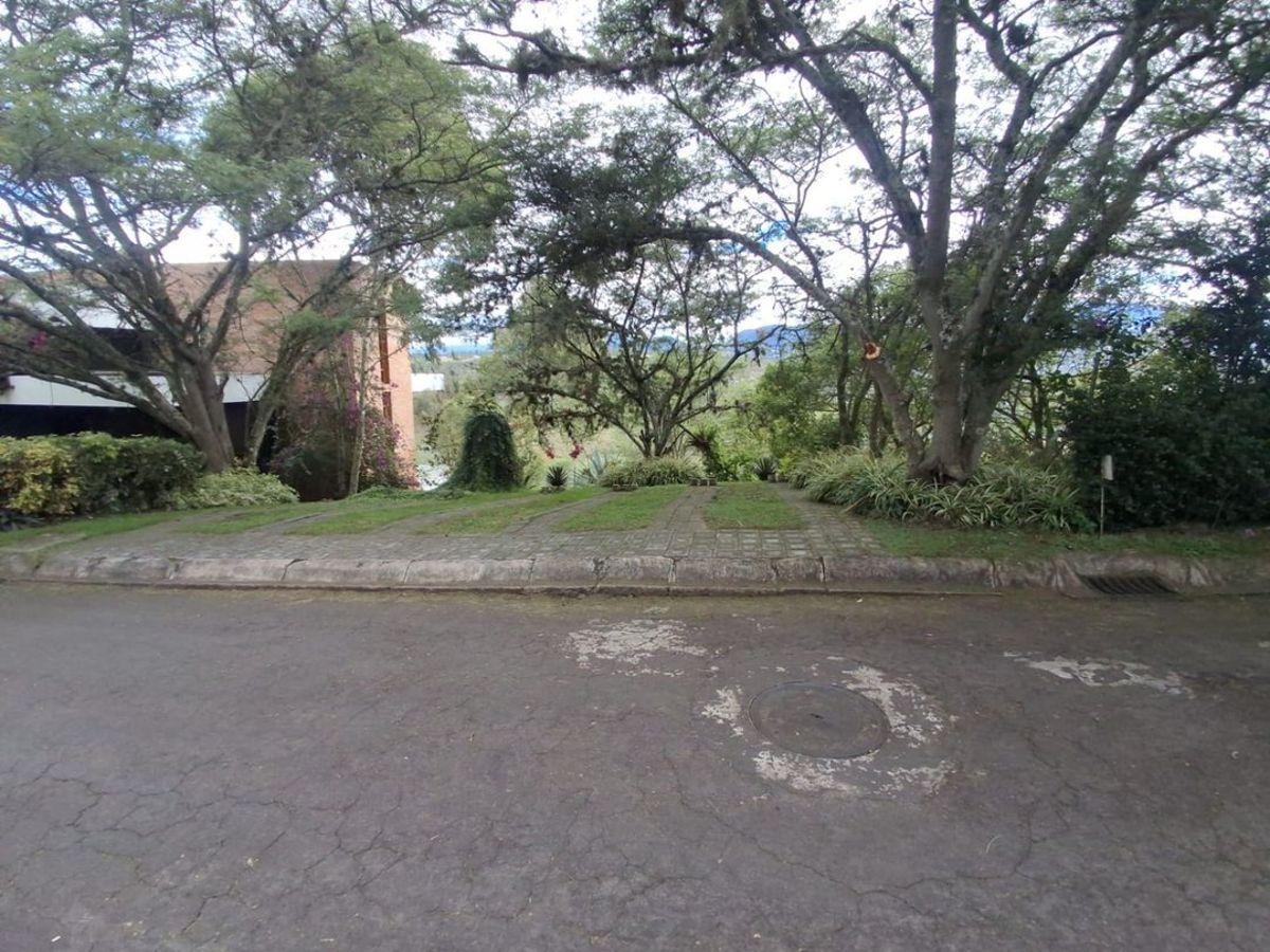 Terreno de 1819 m² en Venta en Puembo con Áreas Verdes — imagen 7