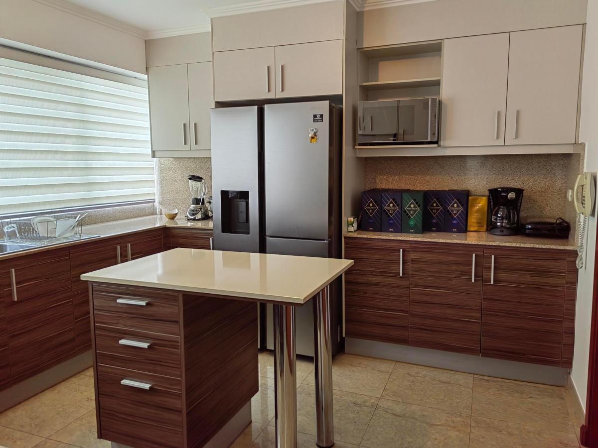Departamento de Venta en Puerto Santa Ana, Frente Al Río, 2 Parqueos. Guayas — imagen 6