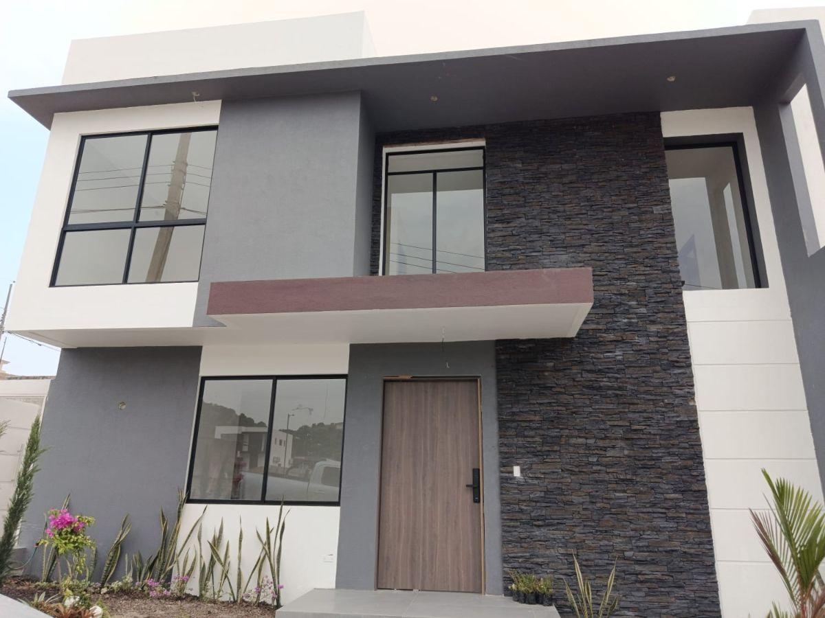 Vendo Exclusivo Proyecto en El Condado, Av Leon Febres Cordero, Dormitorio en Planta Baja, Guayas — imagen 2