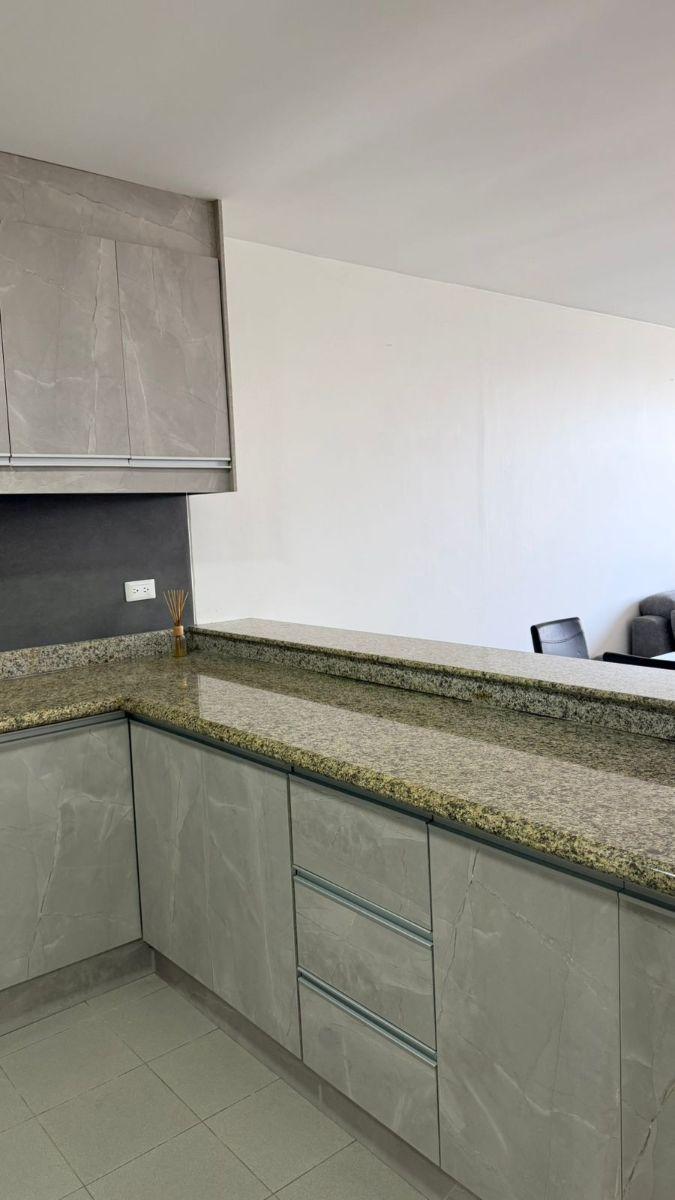 En Venta Departamento Amoblado en Hilton Colón | Seguridad y Ubicación Privilegiada, Guayas — imagen 8