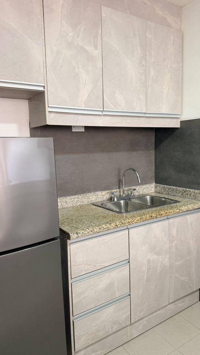 En Venta Departamento Amoblado en Hilton Colón | Seguridad y Ubicación Privilegiada, Guayas — imagen 7