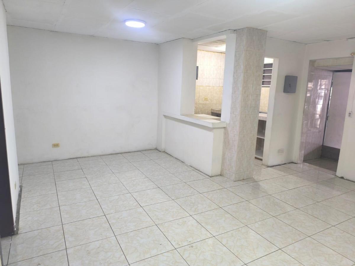 Venta de Suite, Urdesa Norte, Guayaquil Norte Karr, Guayas — imagen 5