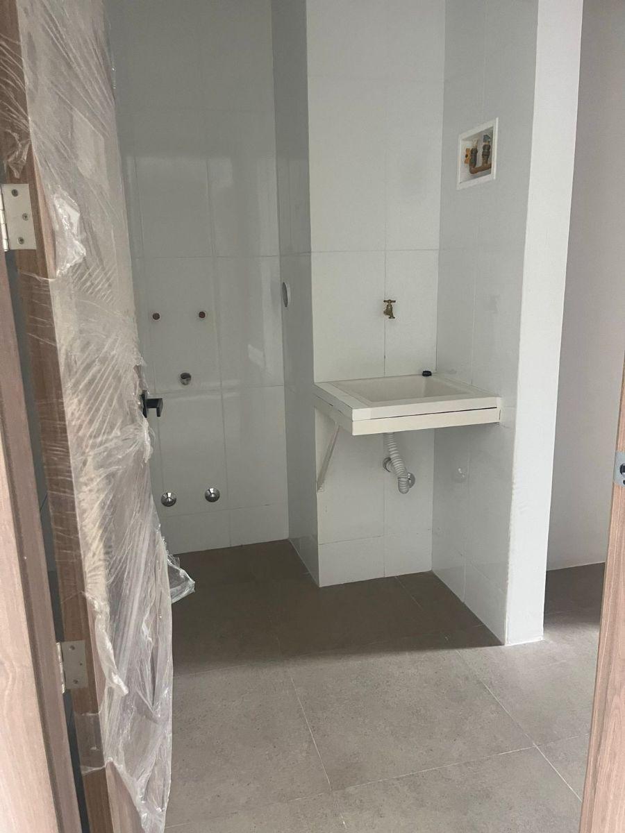 Puerto Mocoli Departamento Vista Al Lago en Venta, Guayas — imagen 2