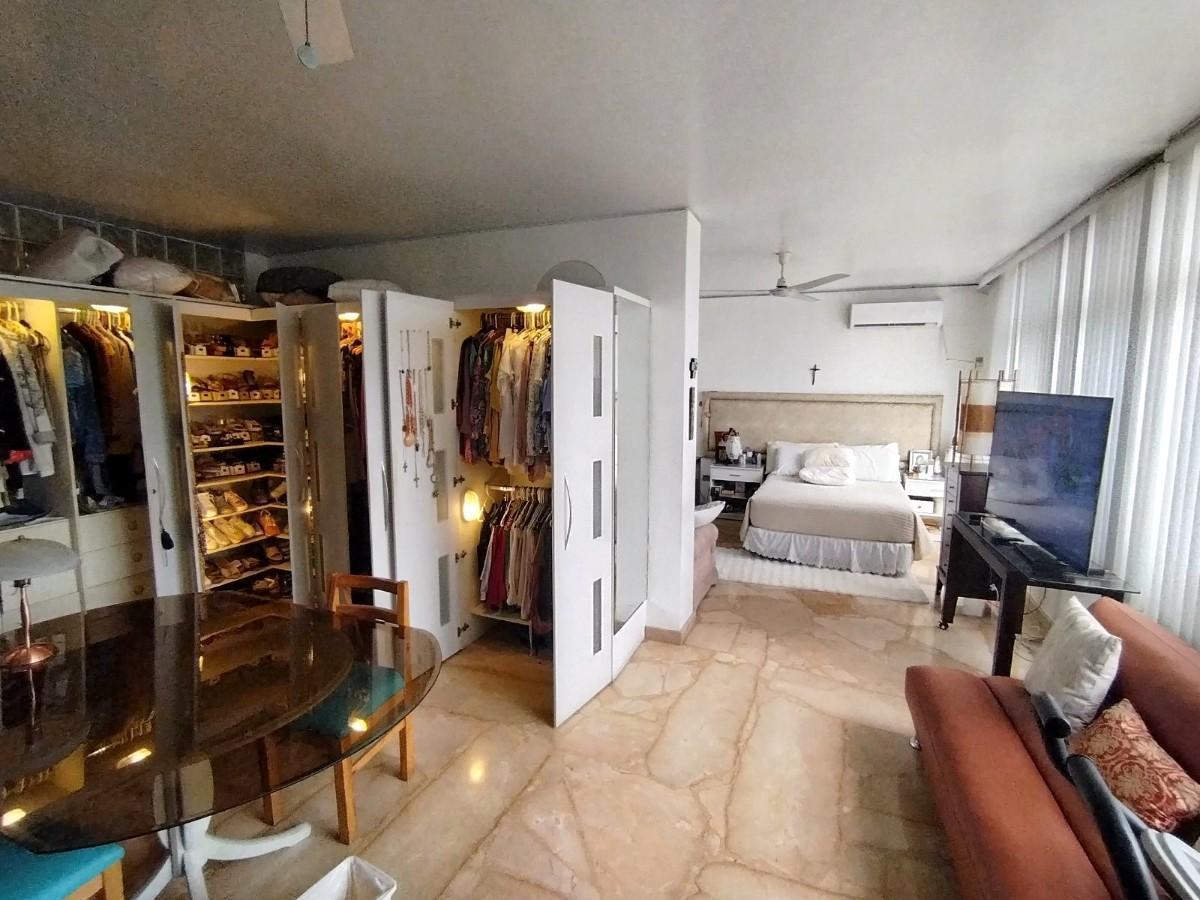 Departamento en Venta en Lomas de Urdesa Planta Baja, Estf, Guayas — imagen 2