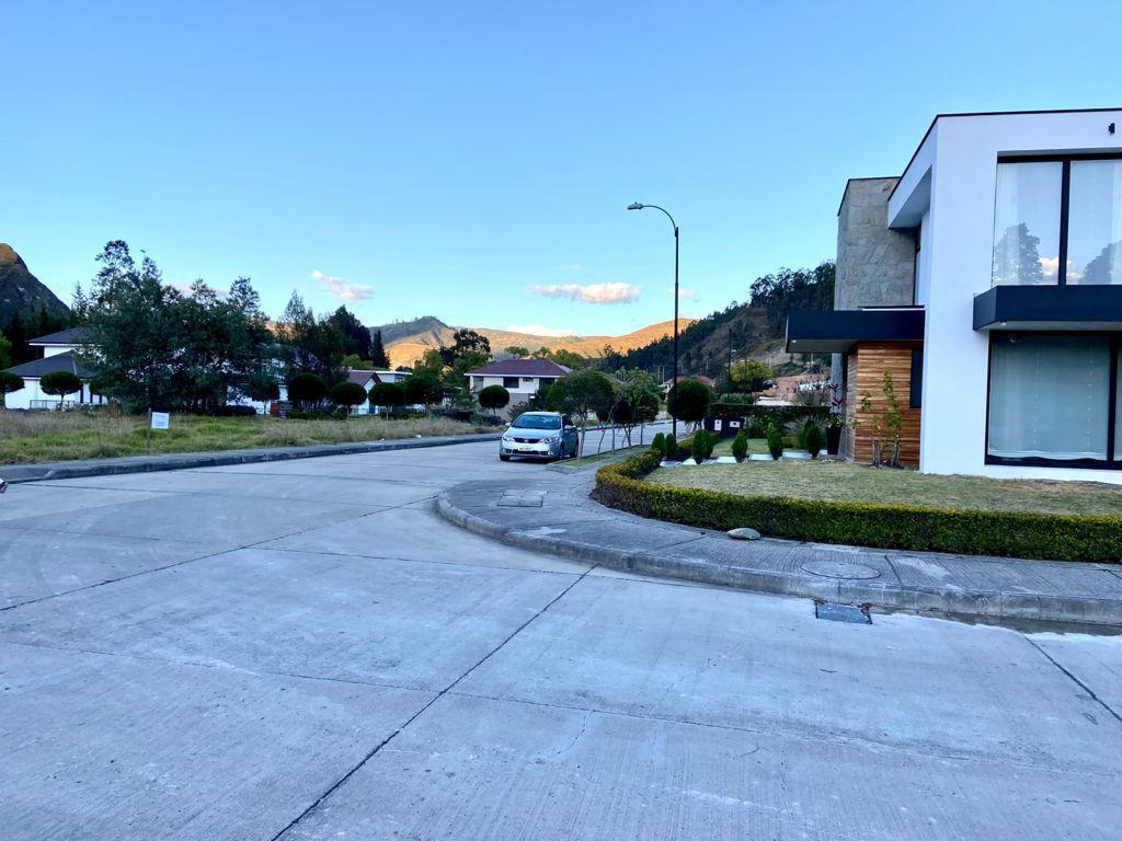 Hermosos Terrenos en Venta, Sector Challuabamba, Azuay — imagen 7